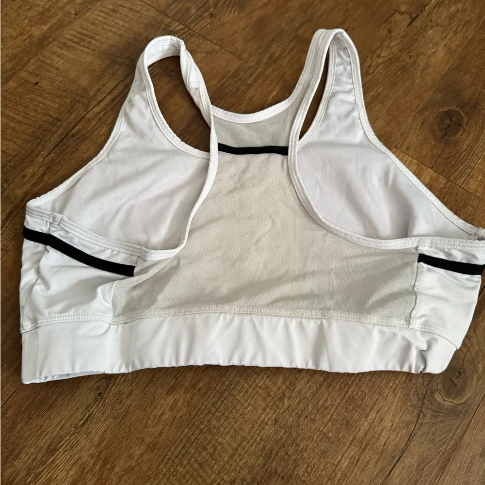 SHEIN Black and White Racerback Sports Bra - Picture 3 of 5